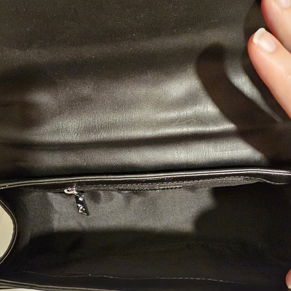 Badgley Mischka Black Quilted Shoulder Bag - Picture 3 of 5